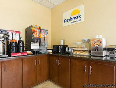 Days Inn By Wyndham White House Bagian luar foto